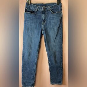 Levi’s Women’s Skinny Jeans W29 Size 8 Medium Wash Denim | Authentic Red Tag